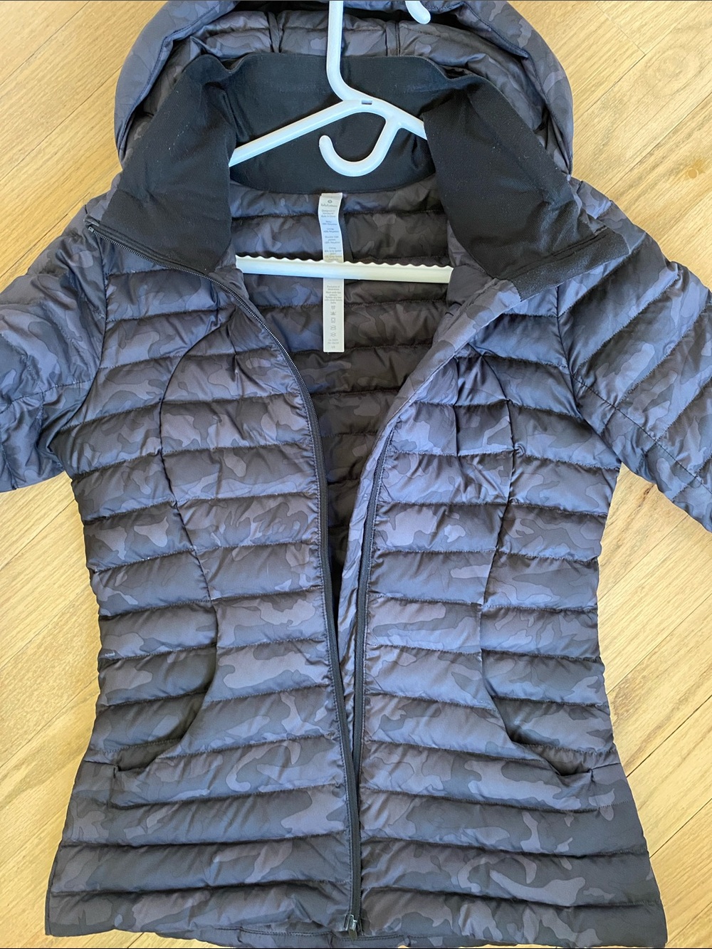 Lululemon Quilted Hooded Puffer Jacket - Charcoal Camouflage